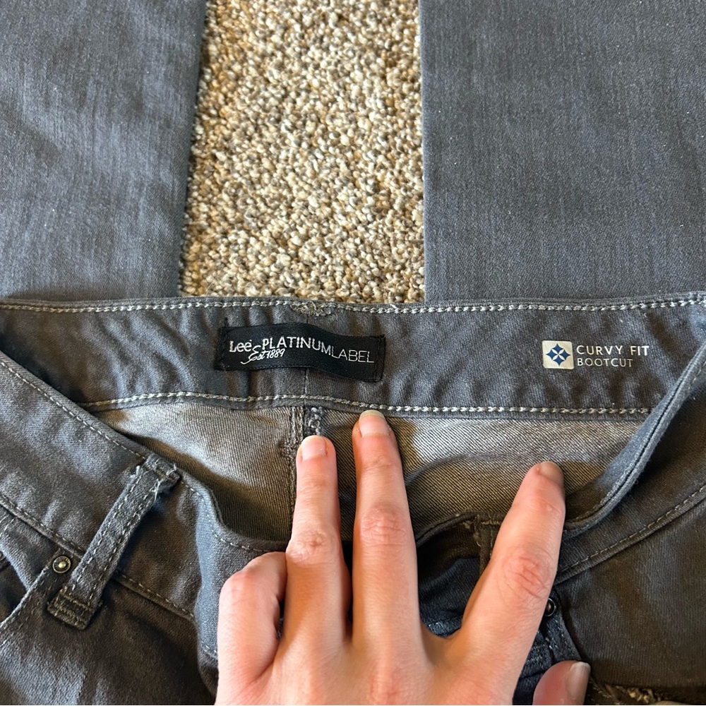 [Lee Platinum Label] Bootcut Gray Jeans Size 4 SHORT - Picture 5 of 9